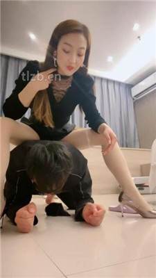 图片[14]_【魅儿】高跟肉丝脚蹂躏/耳光抽/丝袜塞嘴/踩踏喂食_HD绳艺资源