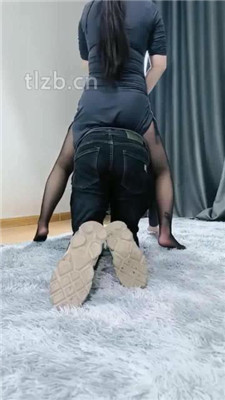 图片[16]_【西安欣】黑丝脚捂脸窒息/踩踏/人肉坐垫_HD绳艺资源