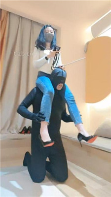 图片[8]_【稚惜】骑脖/藤条训练/舔裸足/吃圣水泡面_HD绳艺资源