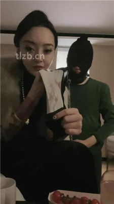 图片[16]_【小月牙】狗链拴丧家之犬-虐乳/藤条抽/闻舔高跟/卫生巾辱_HD绳艺资源