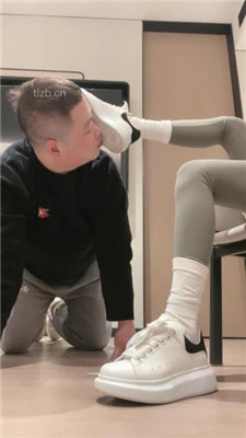 图片[9]_【阿月大王】瑜伽裤S-运动鞋/雪地靴-碾狗爪/踩头深喉_HD绳艺资源