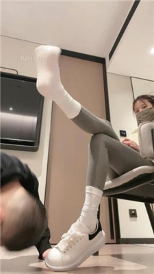 图片[12]_【阿月大王】瑜伽裤S-运动鞋/雪地靴-碾狗爪/踩头深喉_HD绳艺资源