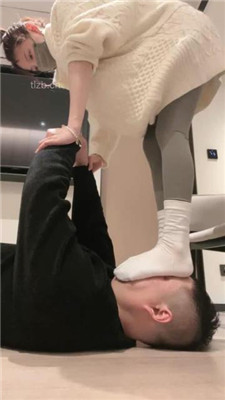 图片[17]_【阿月大王】瑜伽裤S-运动鞋/雪地靴-碾狗爪/踩头深喉_HD绳艺资源