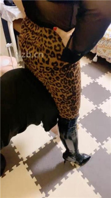 图片[3]_【佳琪绳艺导师】夫妻主长靴踩虐绿帽-反绑艺术装置塞嘴_HD绳艺资源