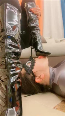 图片[5]_【高傲】裸足吮吸狂舔/长靴高跟碾压踩_HD绳艺资源