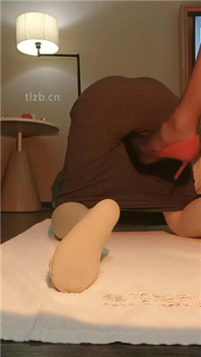 【米小唐】黑丝高跟玩虐狗地毯_HD绳艺资源