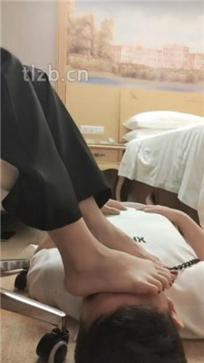 图片[14]_【花花子】裸足深喉/揪耳朵/踩踏/反绑掐乳_HD绳艺资源