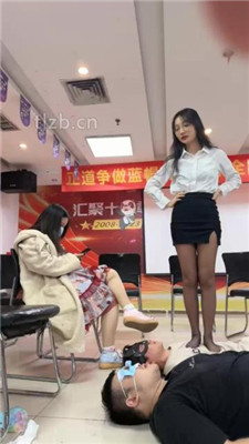 图片[9]_【尤物大大】会议室多素人S群调-骑马/舔脏鞋臭脚/转胯踩踏_HD绳艺资源