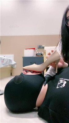 图片[18]_【小羊】训练狗链遛狗/骑脖/高跟踩踏/舔脏鞋底裸足_HD绳艺资源