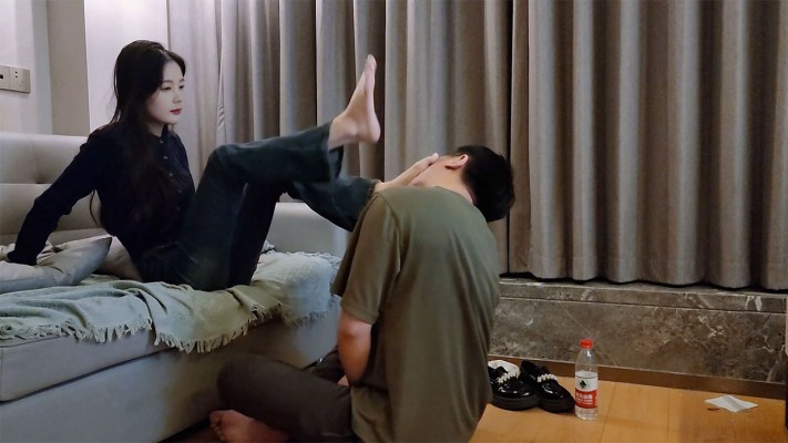 图片[8]_高难度挑战深喉脚耳光虐舌_HD绳艺资源