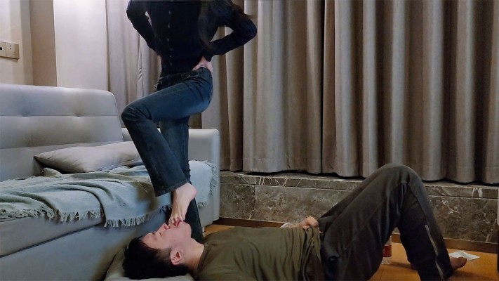 图片[11]_高难度挑战深喉脚耳光虐舌_HD绳艺资源