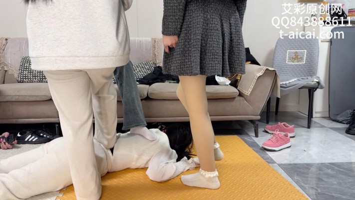 图片[7]_【chnnsct1818】群体羞辱全体重踩踏女同学_HD绳艺资源