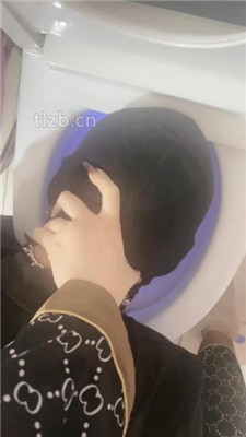 图片[3]_【小月牙】训练厕奴-踩踏/头压马桶/口水吐脸/赏赐圣水/胶带裹脸_HD绳艺资源