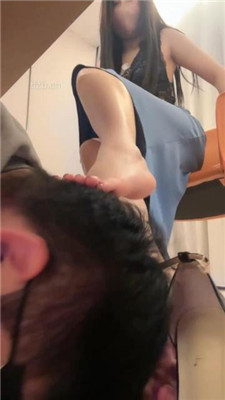 图片[11]_【小x大王】高跟碾压踩/插嘴深喉/恋足跪舔_HD绳艺资源