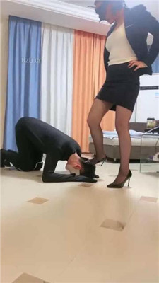 图片[4]_【高傲】情侣奴-遛狗爬楼梯/转胯/强迫圣水_HD绳艺资源