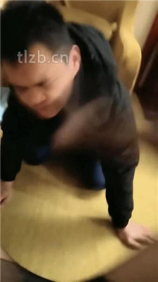 图片[8]_【馨雅】高跟长靴黑丝踩虐/高跟抽耳光_HD绳艺资源