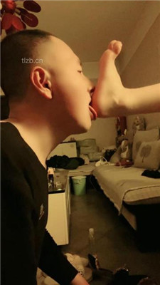 图片[10]_【梓S】抽耳光/踩踏/跪舔黑丝脚/坐脸窒息_HD绳艺资源