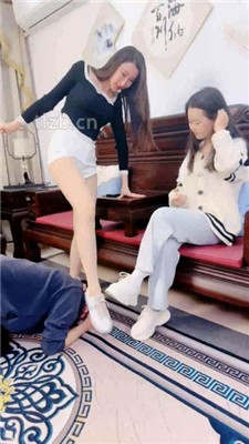 【倪梵】色狼猥琐素人学妹被虐成狗_HD绳艺资源