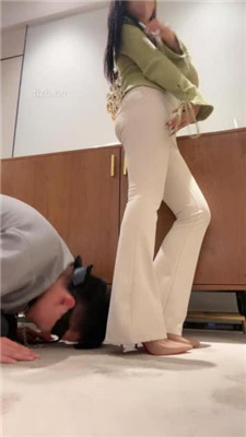 图片[15]_【小x大王】狗链遛狗/高跟美腿崇拜/耳光/踩狗舌_HD绳艺资源