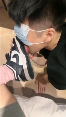 图片[2]_【jenn】绿帽狗跪舔粉棉袜脏鞋/脚插嘴_HD绳艺资源