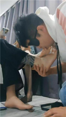 图片[4]_【04年情侣s】情侣主臭脚丫羞辱绿帽贱奴_HD绳艺资源