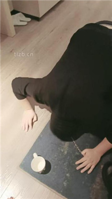 图片[18]_【bibi团】清理脏鞋底/全体重踩踏/赏赐圣水_HD绳艺资源