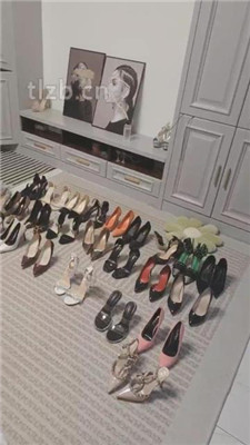 【丫丫】一堆脏鞋子全体重踩踏_HD绳艺资源