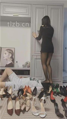 图片[19]_【丫丫】一堆脏鞋子全体重踩踏_HD绳艺资源