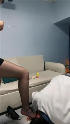 图片[8]_【刘二狗】跪舔素人的黑丝美腿【双视角版】_HD绳艺资源