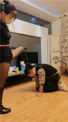 图片[9]_【诗琪】长靴踩踏/绳艺技巧重度虐打/踢踹_HD绳艺资源