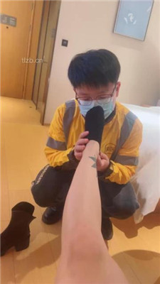 图片[2]_【盖洛】挑战迟到的外卖员-短靴原味黑棉袜_HD绳艺资源