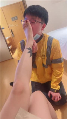 图片[4]_【盖洛】挑战迟到的外卖员-短靴原味黑棉袜_HD绳艺资源