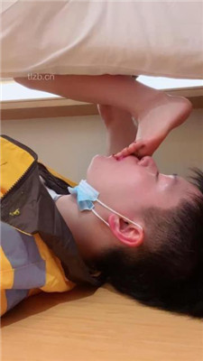 【盖洛】近距离狂舔裸足/深喉_HD绳艺资源