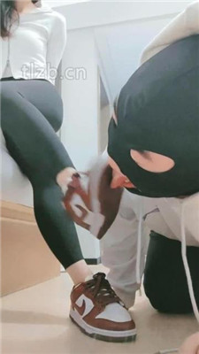 图片[10]_【妮蔻】踩狗爪/夹头/提档/窒息/鞋子插嘴/闻舔肉丝_HD绳艺资源