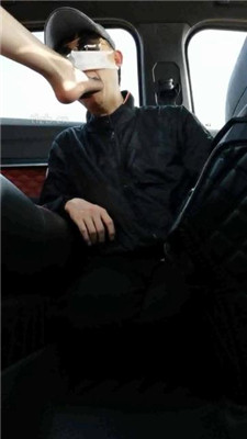 图片[16]_【皮皮】车内-高跟美腿诱惑调_HD绳艺资源