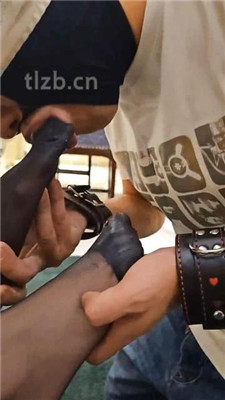 图片[13]_【森田熙子】姐妹花的双规-虐调弟弟-踩踏虐乳/钻胯喂食_HD绳艺资源