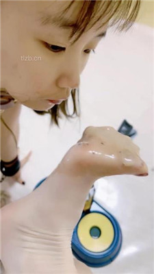 图片[9]_【茹雪】母畜-圈养犬化-玫瑰艺术装置塞嘴/吃丝袜/舔圣水_HD绳艺资源