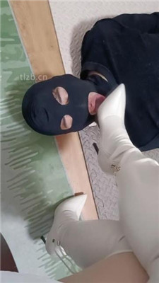 图片[10]_【平凡】舔鞋舔脚/口水耳光/训练/长靴深喉/骑马转胯/踩狗爪_HD绳艺资源