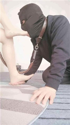 图片[12]_【bibi团】狗笼圈养囚禁/人体鞋架/伺候沐足_HD绳艺资源