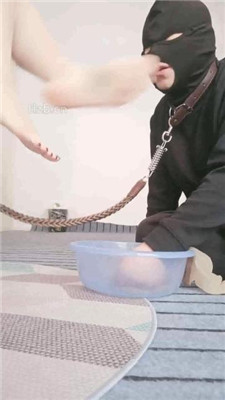 图片[13]_【bibi团】狗笼圈养囚禁/人体鞋架/伺候沐足_HD绳艺资源