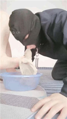 图片[15]_【bibi团】狗笼圈养囚禁/人体鞋架/伺候沐足_HD绳艺资源