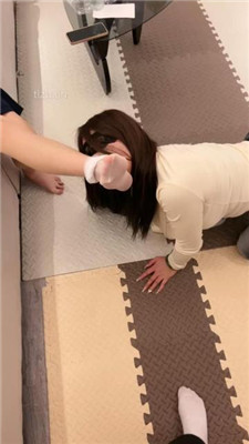 图片[18]_【橙宝】双母畜-奴下奴-轮流舔脚/sp扭屁股/转胯/提档_HD绳艺资源