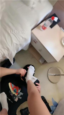 图片[19]_【雅儿】双S-黑丝-帆布鞋踩踏/闻白袜臭鞋窝_HD绳艺资源