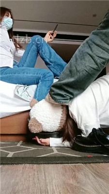 图片[10]_【爱可呀】双S-伺候超模学姐-胯下羞辱/舔脚清理鞋底_HD绳艺资源