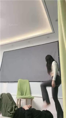 图片[13]_【月影儿】瑜伽裤白袜调/全体重踩踏深喉_HD绳艺资源