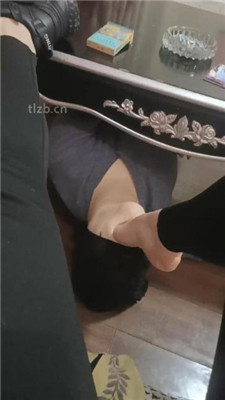 图片[2]_【水仙】桌下原味裸足狂舔【完整版】_HD绳艺资源