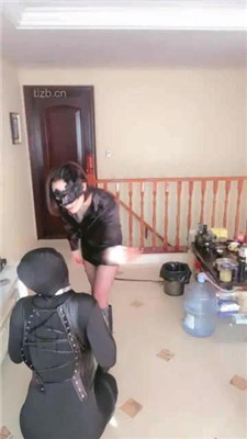 图片[10]_【高傲】胯下辱/重度训练/长靴美腿虐杀/口水吐脸_HD绳艺资源