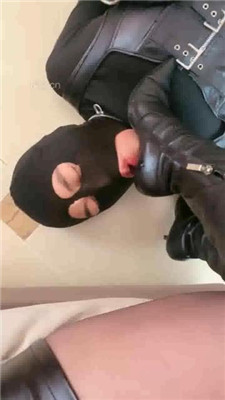 图片[20]_【高傲】胯下辱/重度训练/长靴美腿虐杀/口水吐脸_HD绳艺资源