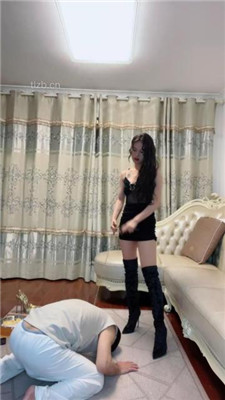 【盖洛】长靴美腿踩虐/训练/狗盆喂食_HD绳艺资源