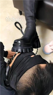 【文文文文】素人3S-原味脚脏鞋踩虐辱【四视角版】_HD绳艺资源